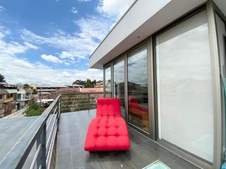 Penthouse con terraza amplia, 2H