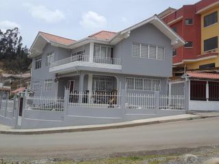 Foto 3 de HERMOSA CASA EN VENTA, SECTOR LA PLAYA