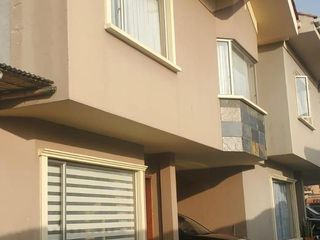 Foto 1 de HERMOSA CASA EN VENTA, SECTOR CAMINO VIEJO A BAÑOS