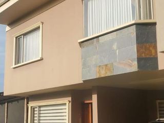 Foto 3 de HERMOSA CASA EN VENTA, SECTOR CAMINO VIEJO A BAÑOS