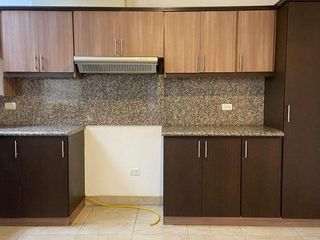 Foto 5 de HERMOSA CASA EN VENTA, SECTOR LOS CEREZOS