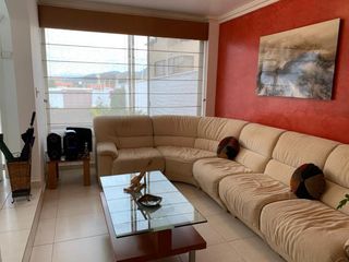 VENDO CASA EN LOS CHILLOS, 3 dormitorios, 3 baños