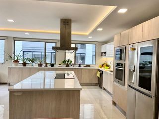 Foto 11 de HERMOSO PENTHOUSE EN VENTA, SECTOR ORDOÑEZ LASSO