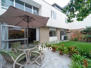 CASA EN VENTA EN ESQUINA ZONA PARQUES PRIVADOS SAN ISIDRO CERCA AL GOLF