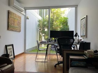 ESPECTACULAR CASA MODERNA EN VENTA 4 DORM EN CALLE TRANQUILA SAN ISIDRO