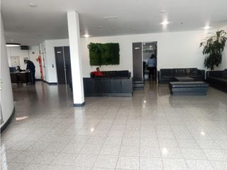 Foto 15 de SE ARRIENDA  OFICINA ISERRA 100 SECTOR CASTELLANA