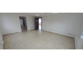 Foto 5 de Quito Tenis, Oficina en Renta, 400m2, 2 Ambientes
