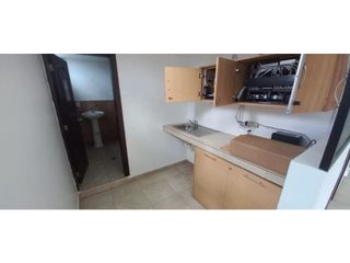 Foto 9 de Quito Tenis, Oficina en Renta, 400m2, 2 Ambientes