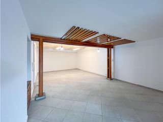 Foto 3 de La Floresta, Casa Comercial, 160m2, 6 Ambiente