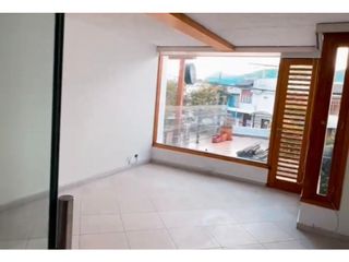 Foto 11 de La Floresta, Casa Comercial, 160m2, 6 Ambiente