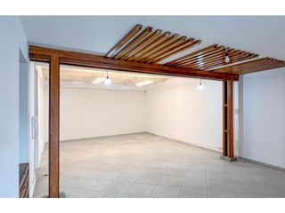 Foto 2 de La Floresta, Casa Comercial, 160m2, 6 Ambiente