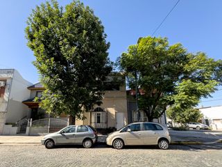 VENTA CASA 4 AMBIENTES C/ PATIO - VILLA DEL PARQUE