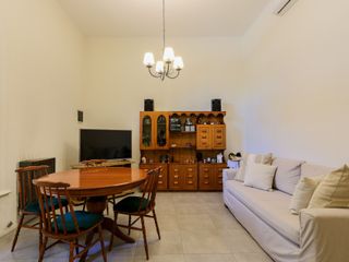 VENTA CASA 4 AMBIENTES C/ PATIO - VILLA DEL PARQUE