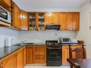 VENTA CASA 4 AMBIENTES C/ PATIO - VILLA DEL PARQUE