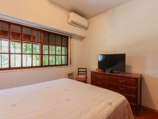 VENTA CASA 4 AMBIENTES C/ PATIO - VILLA DEL PARQUE