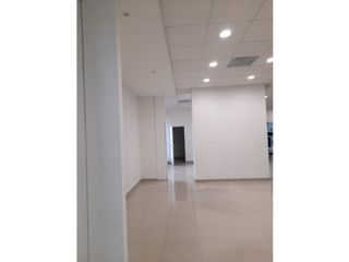 Foto 3 de SE ARRIENDA O VENTA OFICINA EN EL POBLADO