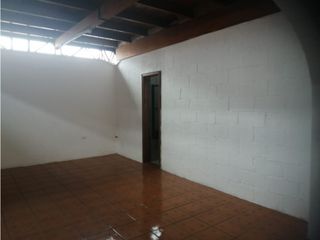 Sangolqui, Local Comercial en Renta, 150m2, 1 Ambiente