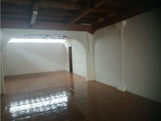 Sangolqui, Local Comercial en Renta, 150m2, 1 Ambiente