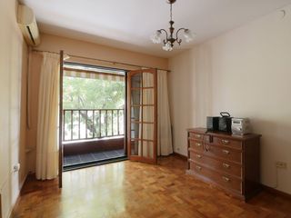 Venta Casa 4 ambientes en Mataderos