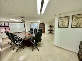 ARRIENDO DE OFICINA EN ED. CENTRO EJECUTIVO - SANTA MARTA