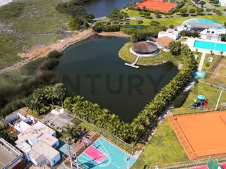 Venta casa de Playa frente a parque