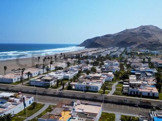 Venta casa de Playa frente a parque