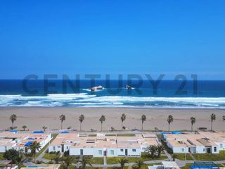 Venta casa de Playa frente a parque