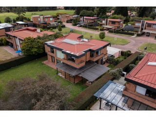 Foto 5 de VENDO CASA CAMPESTRE DE LUJO LOTE 1.868m2 Y CASA 481M2 - GUAYMARAL