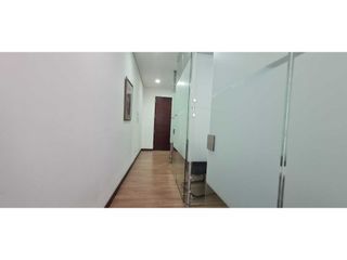 Foto 12 de VENDO OFICINA AMOBLADA 3 DIVISIONES Y LOBBY - CHICO RESERVADO