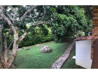 Foto 10 de VENDO CASA FINCA CON PISCINA LOTE 2000M2 - LA MESA ZONA EL HATO
