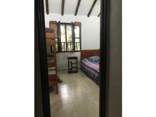 Foto 11 de VENDO CASA FINCA CON PISCINA LOTE 2000M2 - LA MESA ZONA EL HATO