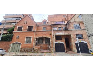 Foto 34 de EN VENTA CASA COMERCIAL PATRIMONIO ARQ 400M2+JARDIN - EL NOGAL