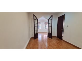 Foto 1 de EN VENTA CASA COMERCIAL PATRIMONIO ARQ 400M2+JARDIN - EL NOGAL