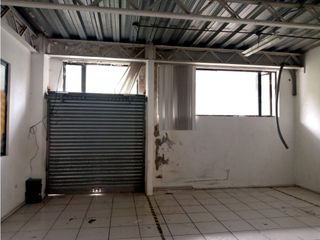 Foto 28 de Conocoto, Galpón  en Renta, 700m2, 10 Ambientes, 3 Baños