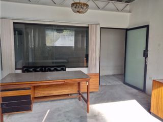 Foto 15 de Conocoto, Galpón  en Renta, 700m2, 10 Ambientes, 3 Baños