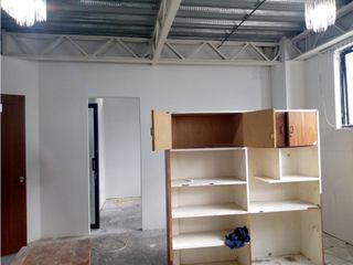 Foto 29 de Conocoto, Galpón  en Renta, 700m2, 10 Ambientes, 3 Baños
