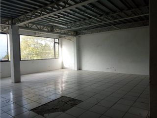 Conocoto, Galpón  en Renta, 700m2, 10 Ambientes, 3 Baños