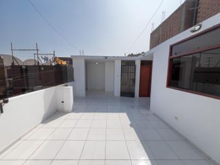 SE VENDE CASA DE 3 PISOS CARABAYLLO