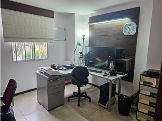 Venta de casa de 2 plantas en Valle Alto, Guayaquil