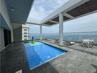 Espectacular apartamento con vista al mar