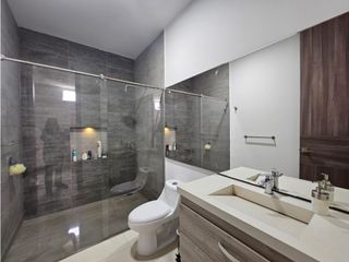Foto 28 de Casa en venta en barrio Pance Cali
