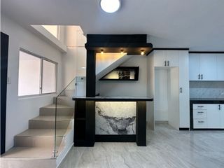Foto 6 de CASA EN VENTA DE 3 DORMITORIOS EN CONJUNTO VILLA MARA, SUR DE MANTA