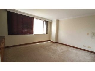 VENDO/ARRIENDO APTO SANTA BARBARA 3 hab Estudio. 3 parqueaderos VM