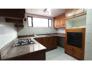 VENDO/ARRIENDO APTO SANTA BARBARA 3 hab Estudio. 3 parqueaderos VM