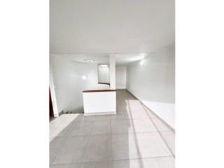Foto 3 de Apartamento en Venta Ubicado en Pasadena