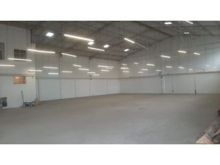 BODEGA LOCAL ESQUINERA EN ARRIENDO, SOACHA