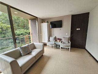 Se vende apartamento ubicado en el poblado,altos del poblado medellin