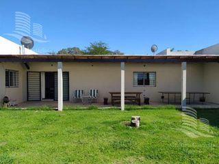 Foto 5 de Venta Casa Quinta con Pileta en Abasto, La Plata
