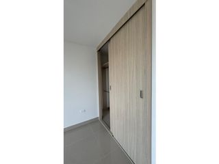 ARRIENDO EXCLUSIVO APARTAMENTO EN BUEN SECTOR DE LA CIUDAD