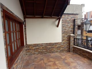 ARRIENDO de CASAS en SABANETA